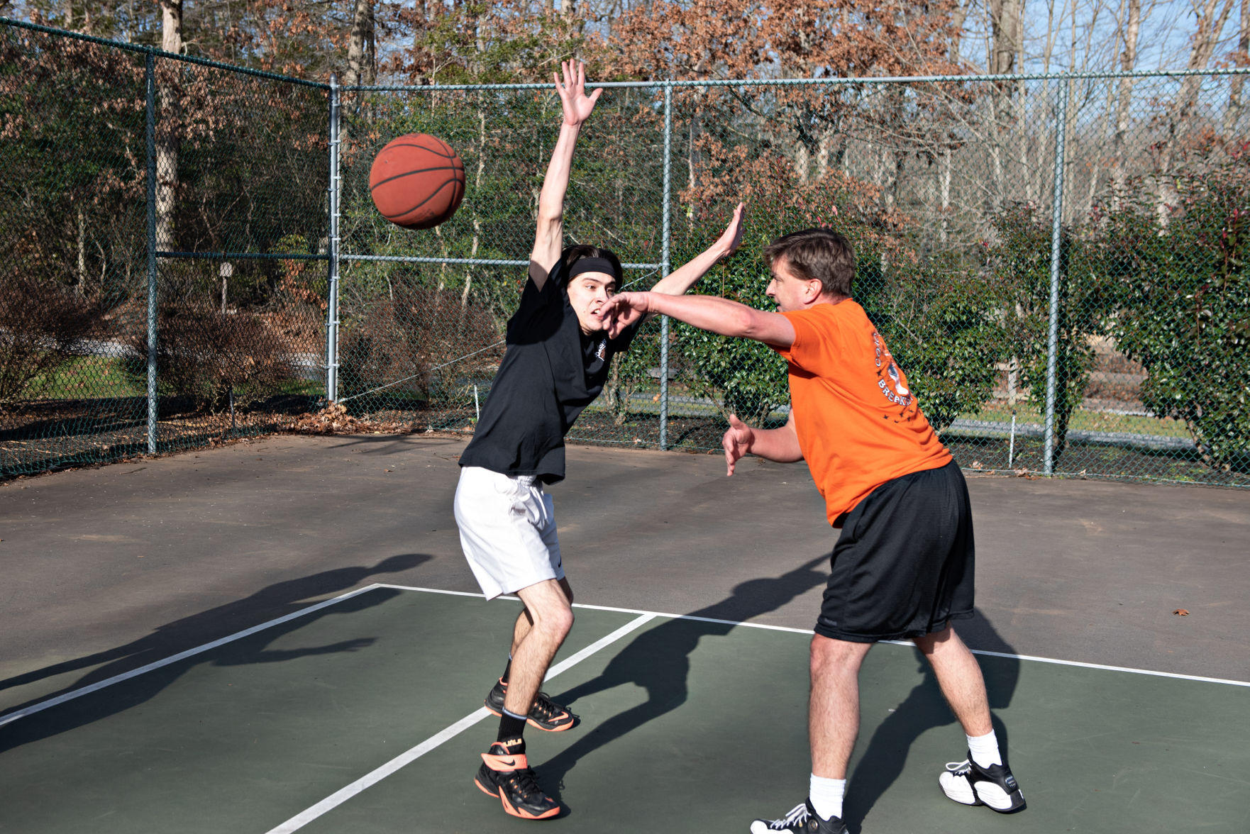010321_nws_50hoopsclub